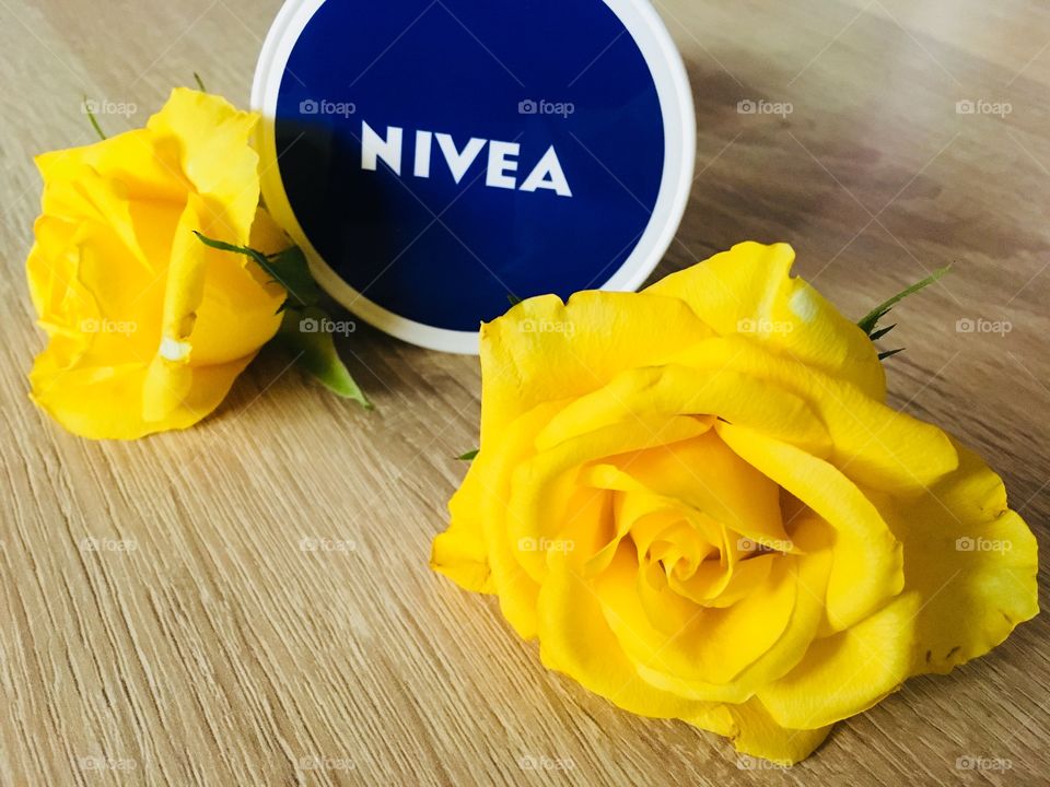 Nivea and yellow rose