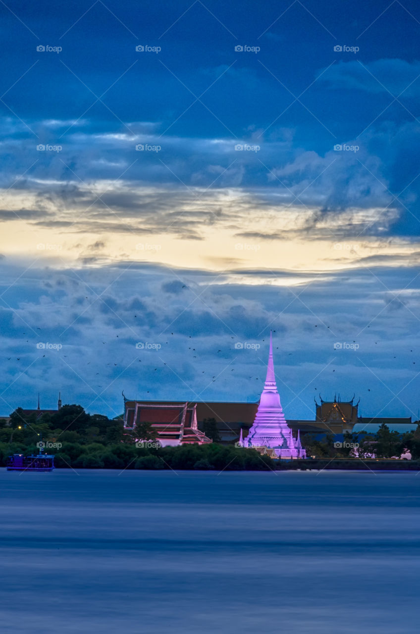 Twilight scene of the famous landmark PraSaMut JeDee pagoda in Thailand