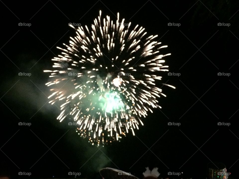 Fireworks . New Year's Eve fireworks display in Waikiki 