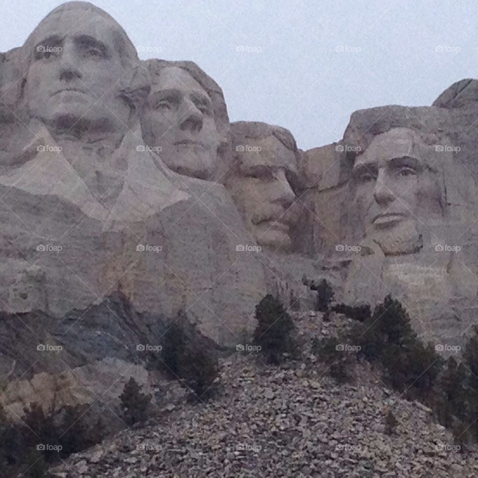 Mt Rushmore close up