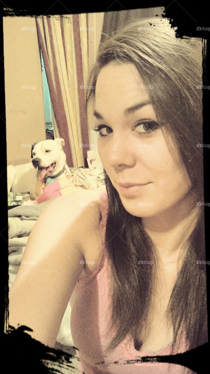 puppy photo bomb