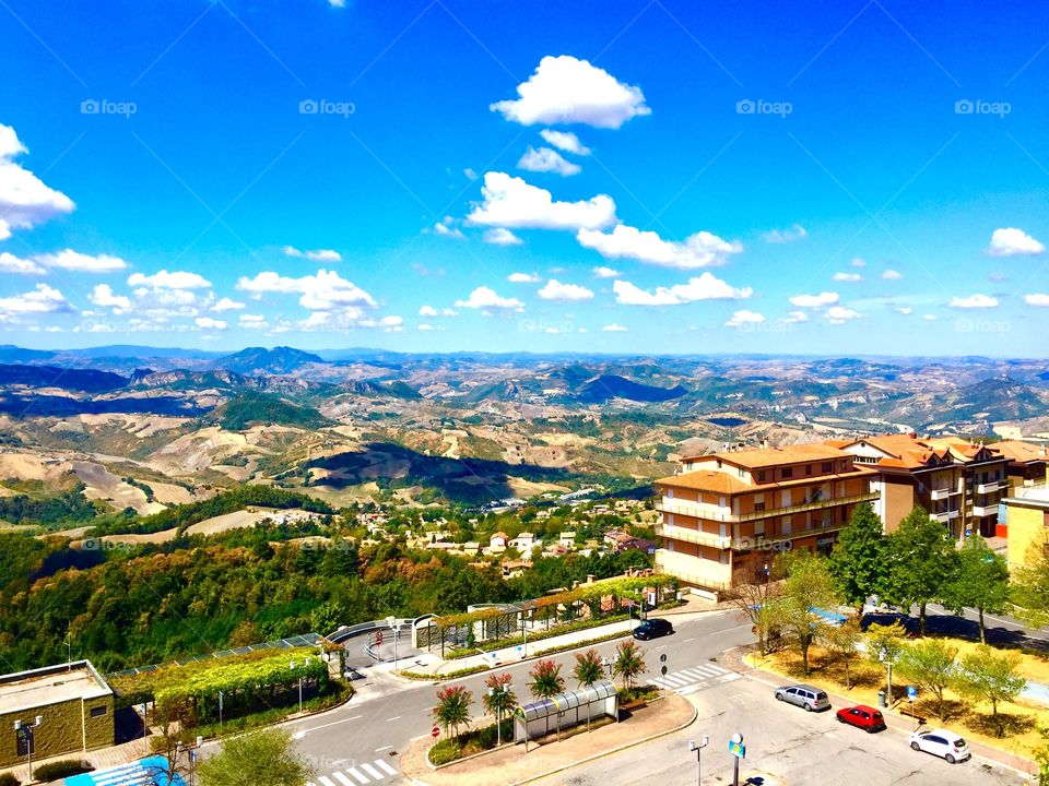 Preciosa vista Panorámica de San Marino 