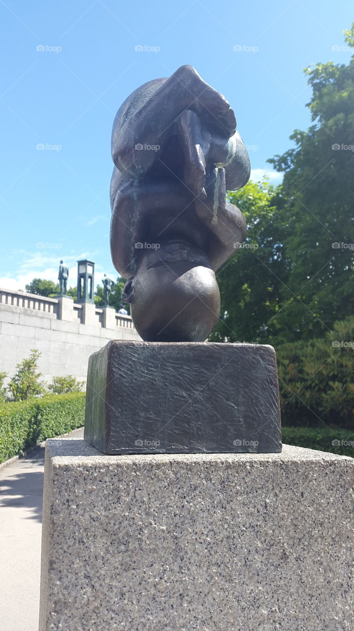 baby statue in vigelandsparken