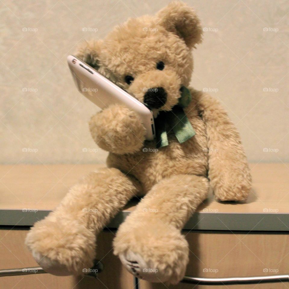 Teddy bear is calling me 