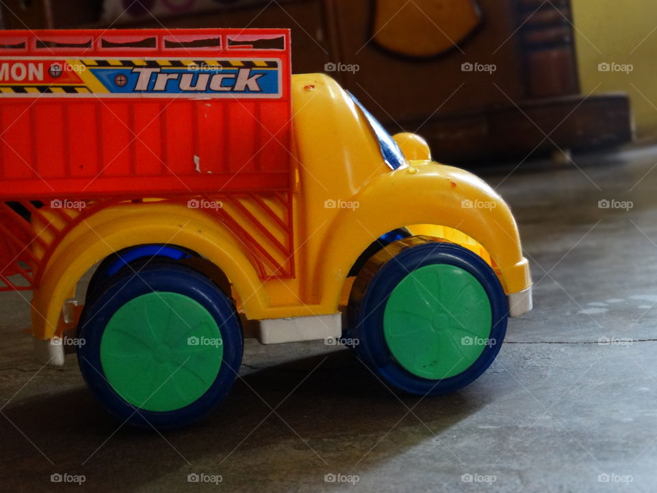 toy truck 🚛