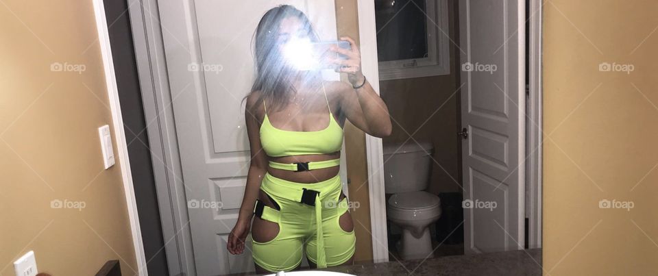 Well... Electric Daisy Carnival is just around the corner. I’m so excited to head to Las Vegas for a week and wear all my new outfits!! Here’s my day one outfit purchased from @ravewonderland 