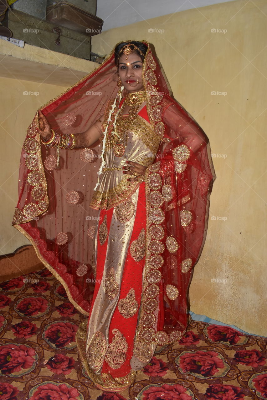 dulhan pic ( दुल्हन पिक)
cameraman Mukesh kumar
cemaraman Mukesh kumar