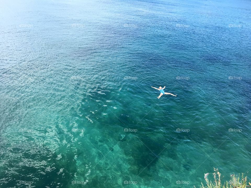 Child star float in the sea