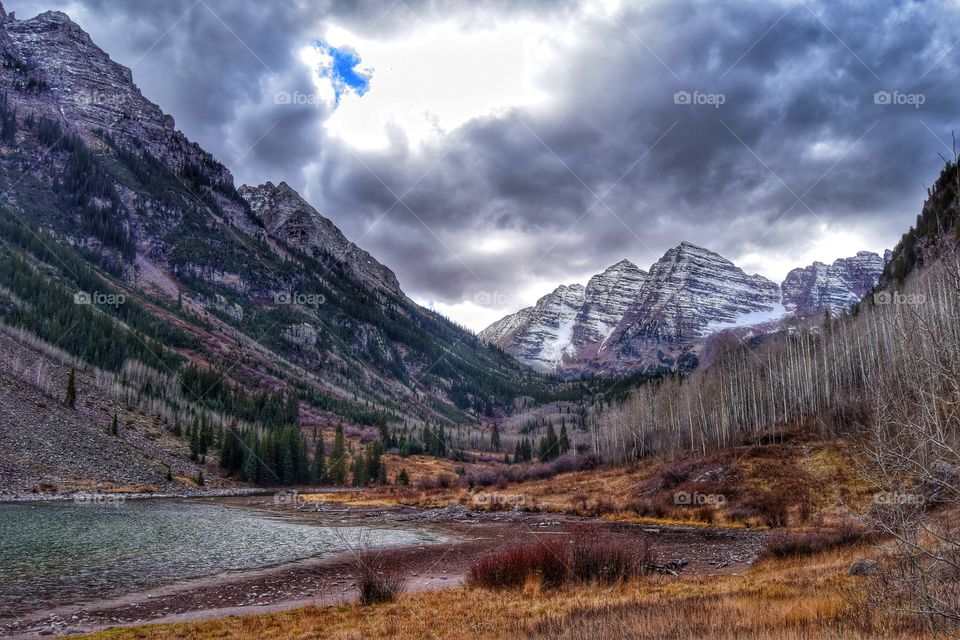 Maroon Bells in late Autumn