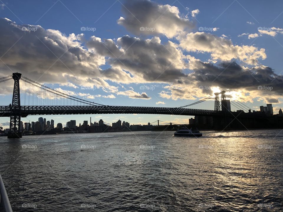 Williamsburg bridge at sundown 