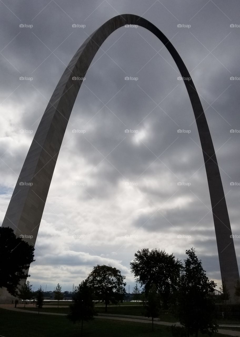 St Louis Arch on a cool cloudy day