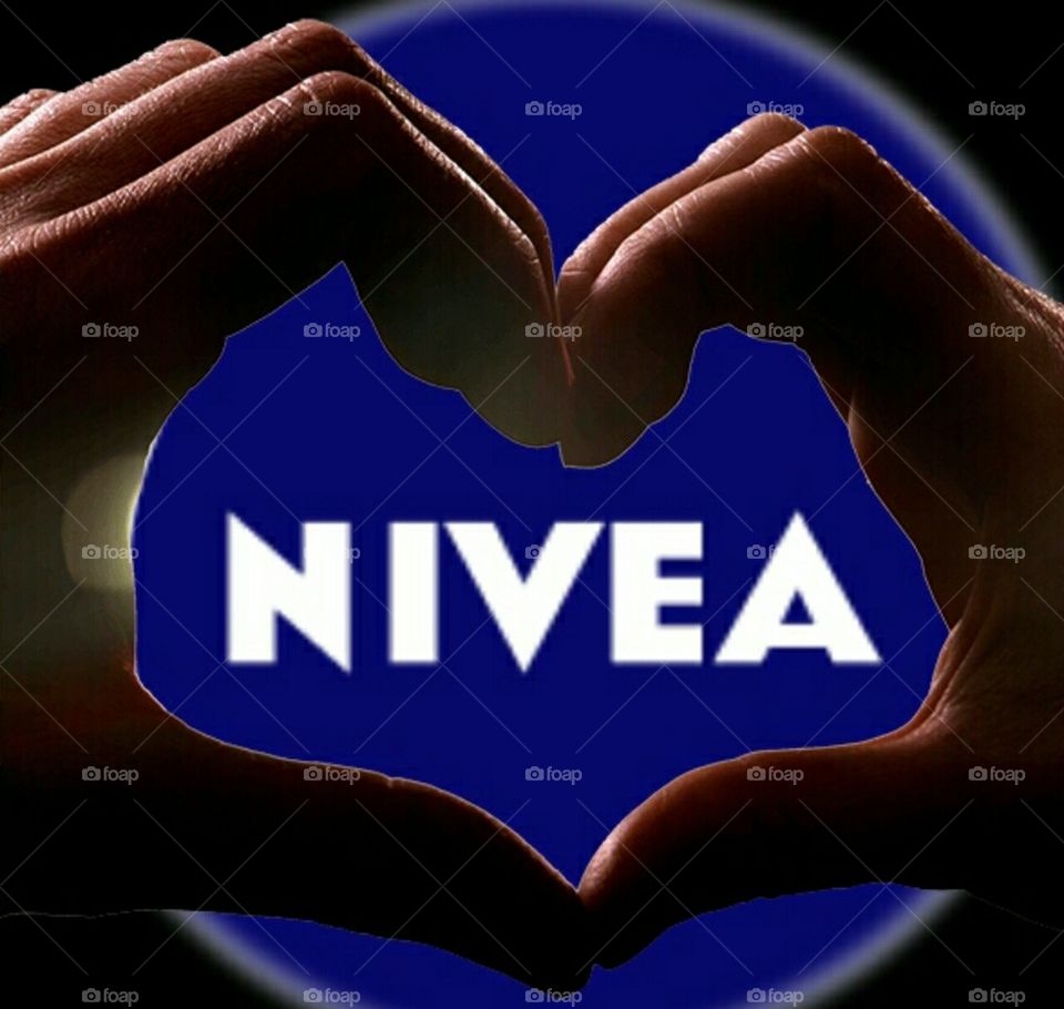 just upload a new photo to the  mission by nivea!😍😍😍