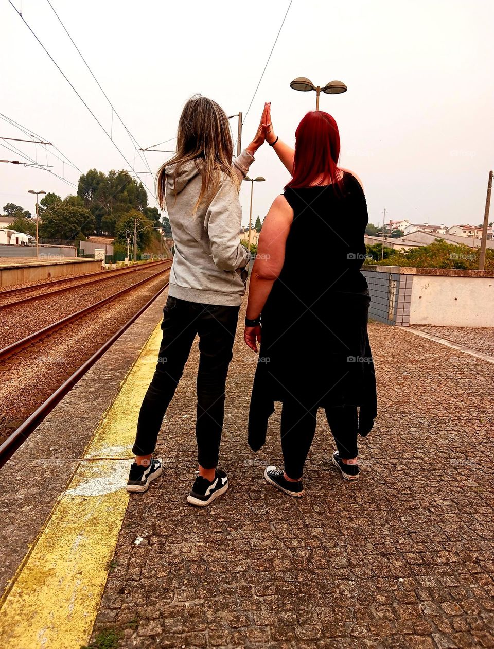 Juntas, celebrando cada momento com simplicidade.