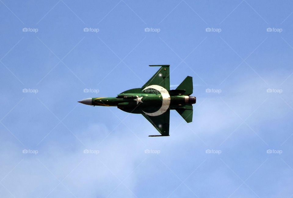 Pakistan AF JF-17 Thunder. A PAF JF-17 Thunder multirole aircraft performing on Pakistan Defence Day on 6th September 2015