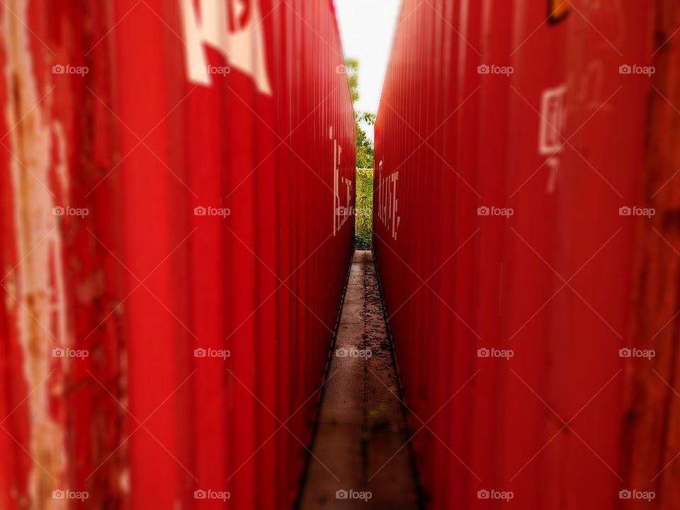 Narrow Containers