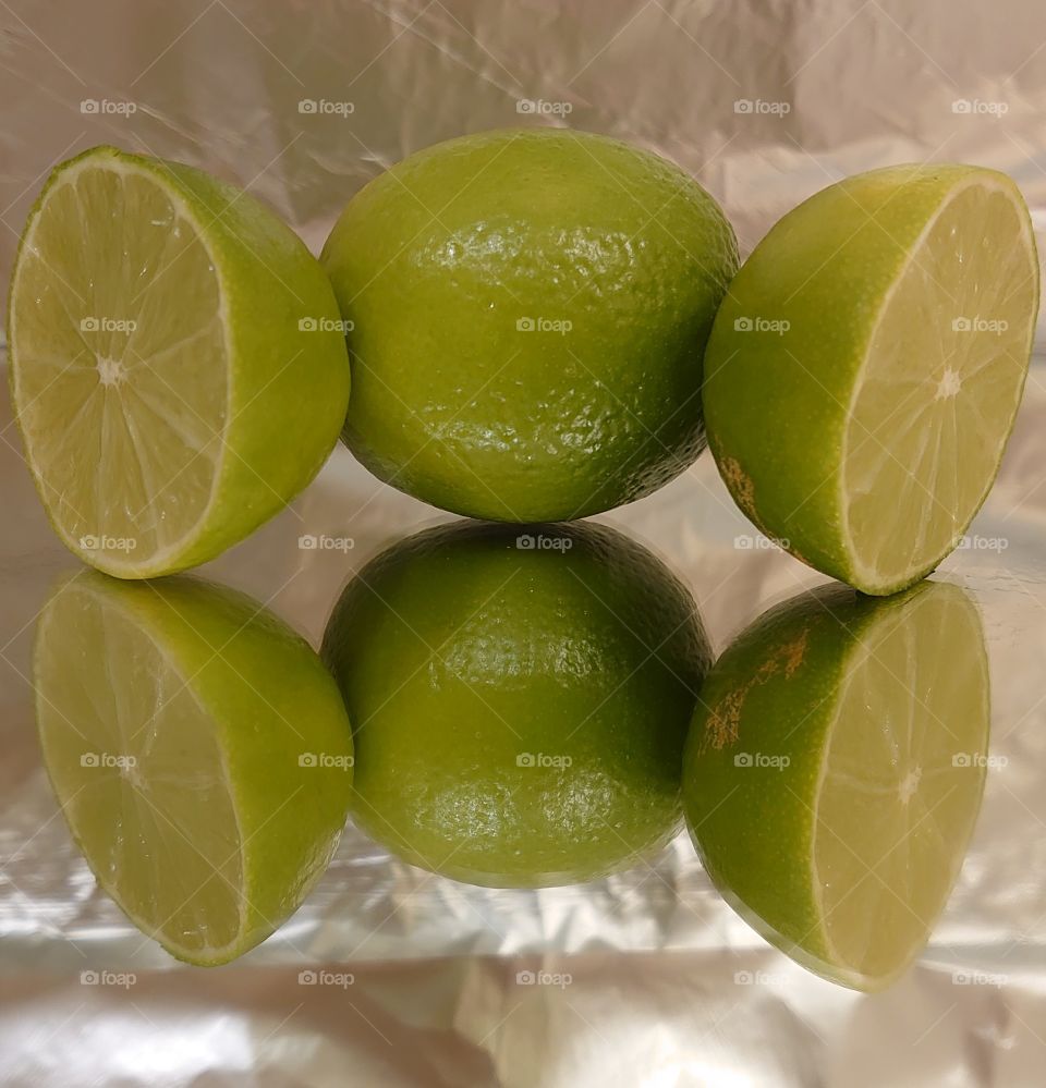 Juicy limes 🍋🍋