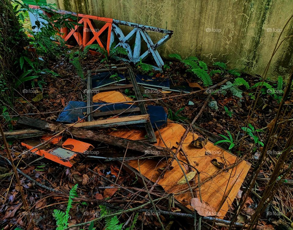 furniture items that are abandoned and thrown away, pollute and damage the environment