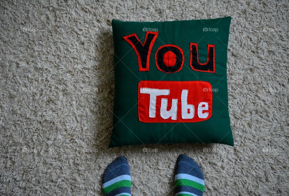 You tube pillow decorative sewn do-it-yourself top view and legs hobby