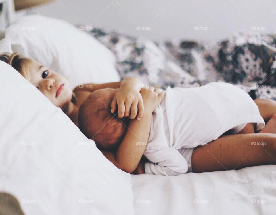 Reclining, Bed, Bedroom, Relaxation, People