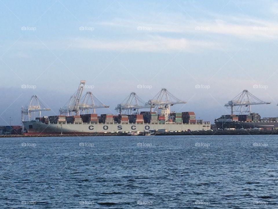 Port of Long Beach cargo ship 