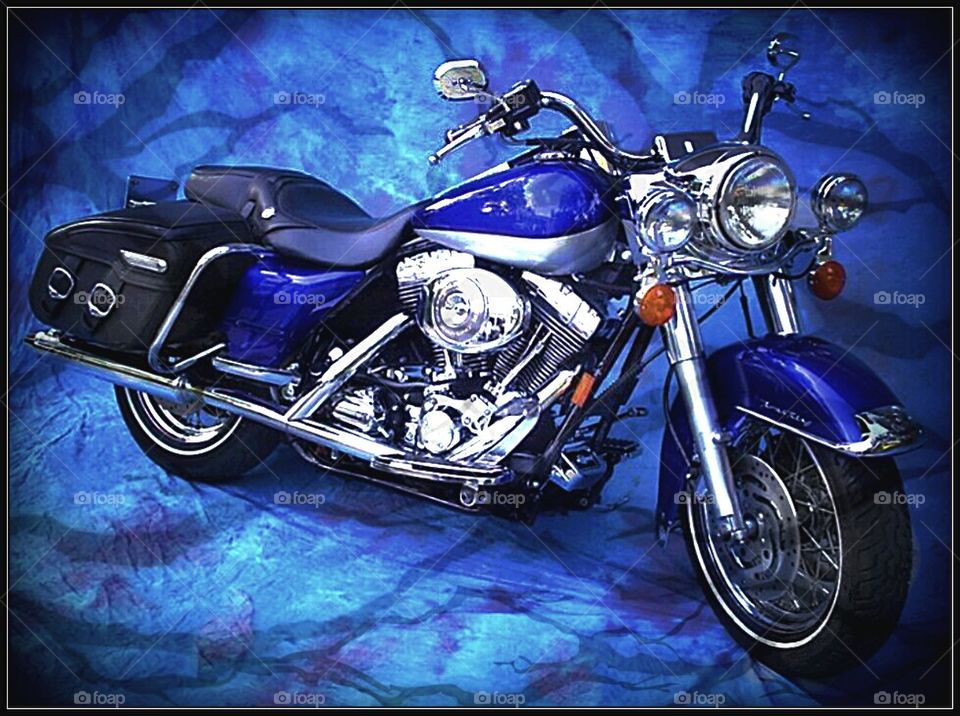 Electra Glide in blue