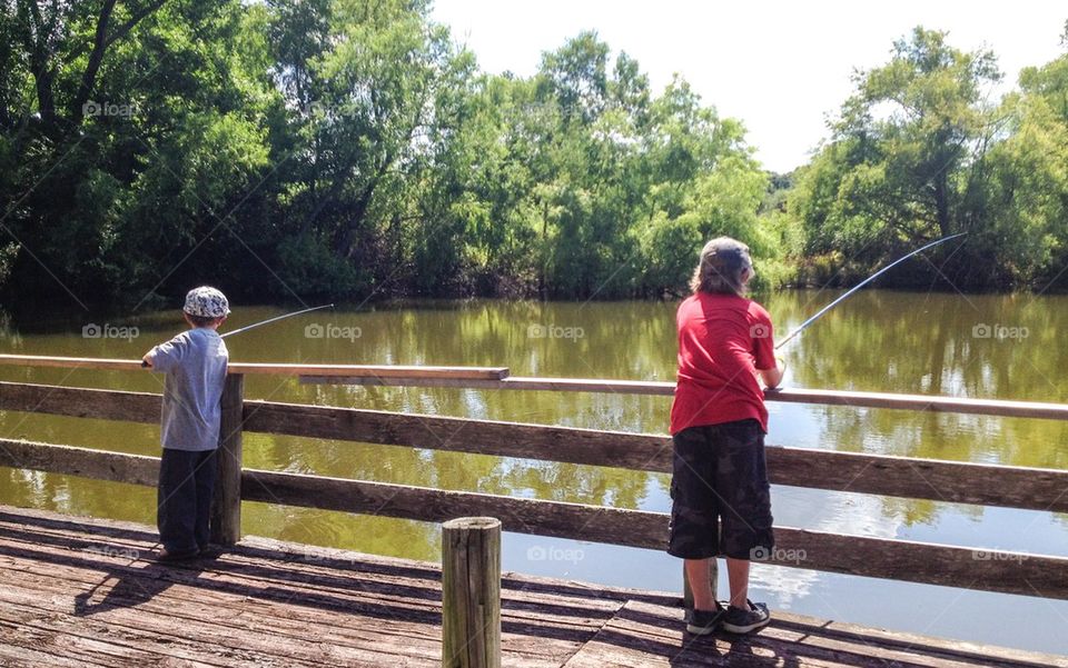 Children fishing 