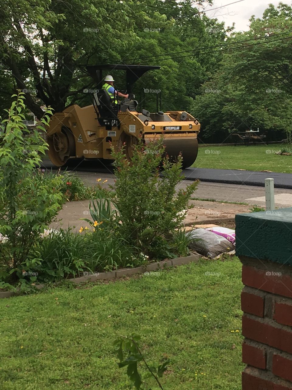 Here comes the steam roller this is the job to have. It’s good to see there’s still jobs.