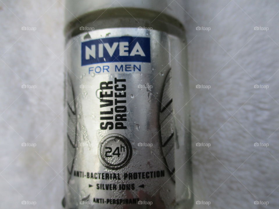 nivea deodorant