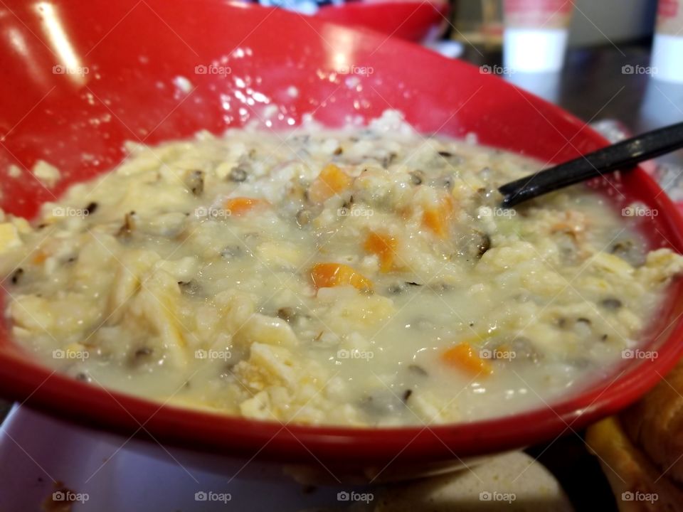 chicken and wild rice soup with crackers
