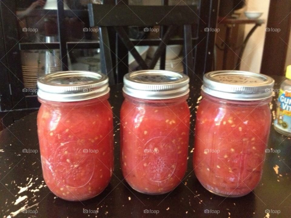 Canned tomatoes 