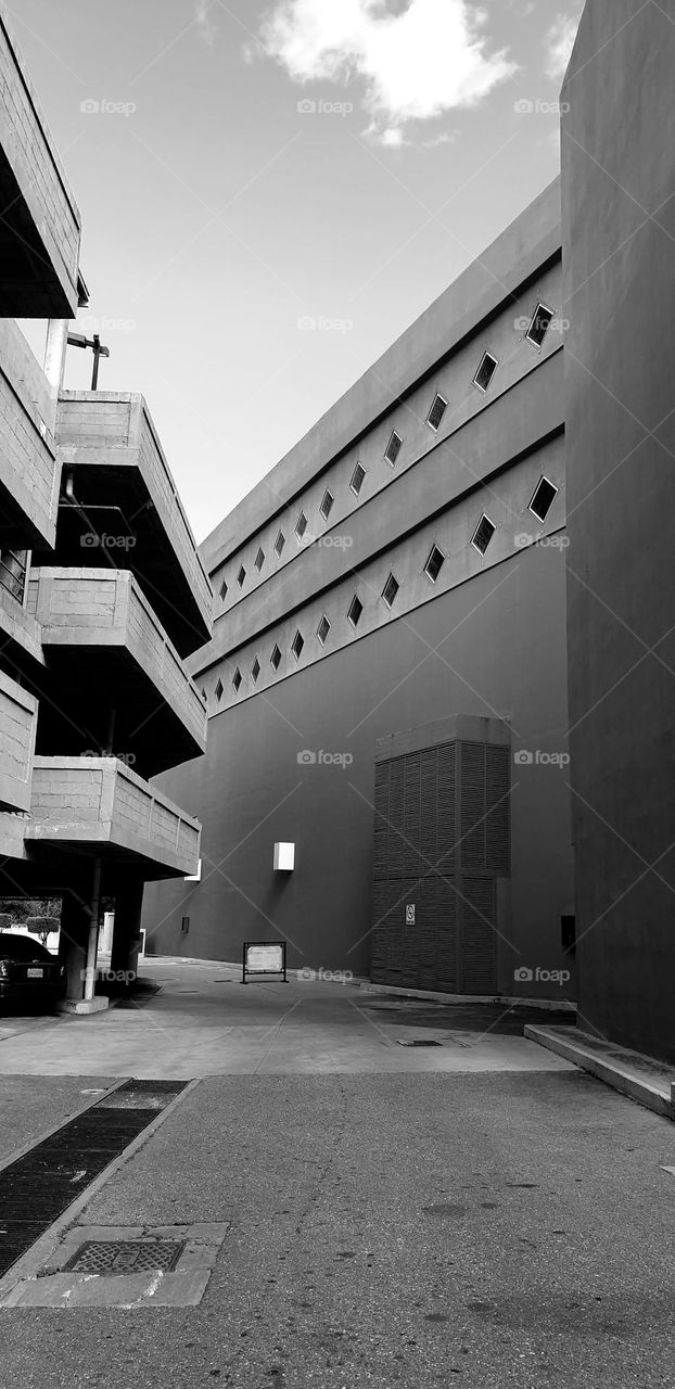 external parking structure and the commercial center of Barquisimeto.  architecture and design