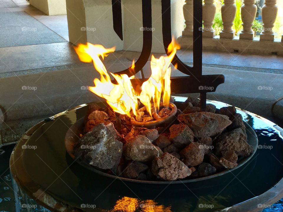 Water fountain with burning fire