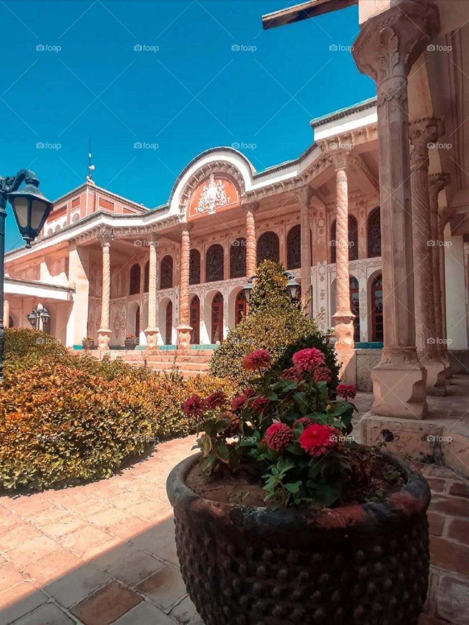 This old house with traditional and beautiful architecture has unique plasterwork.