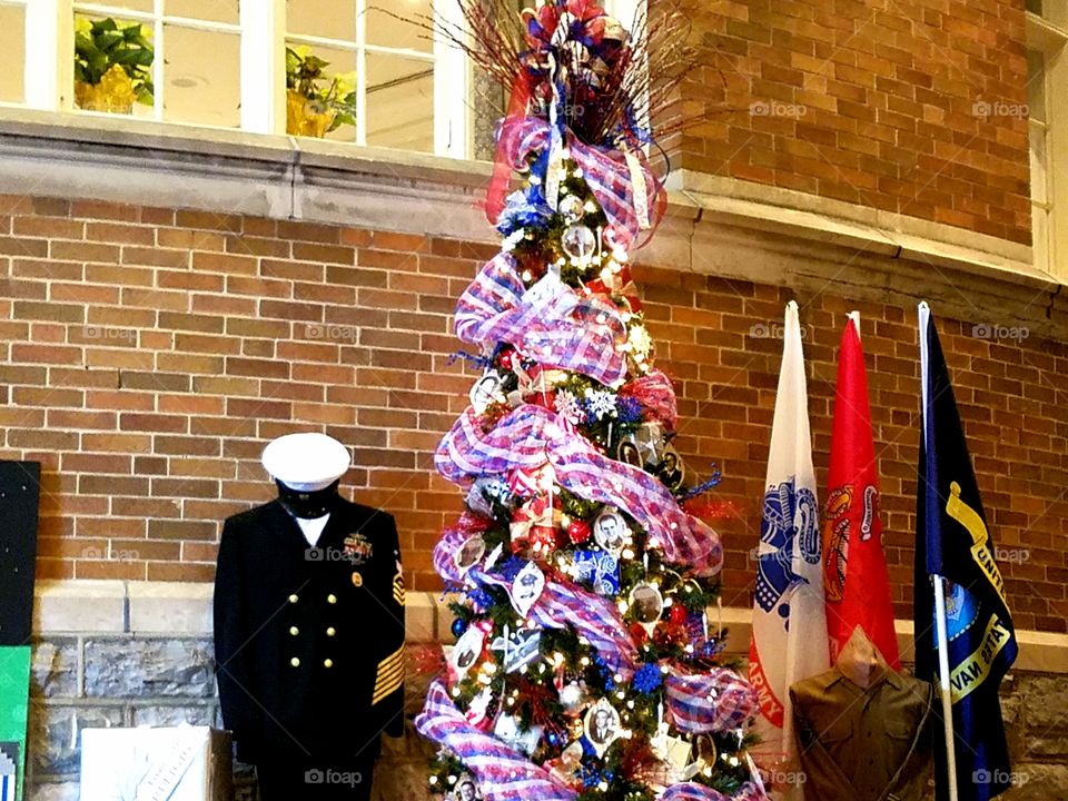 Patriotic Christmas tree 