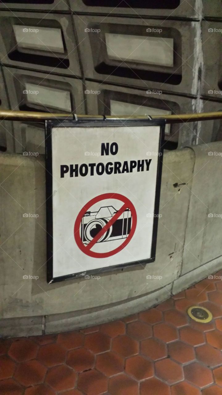 no photography sign