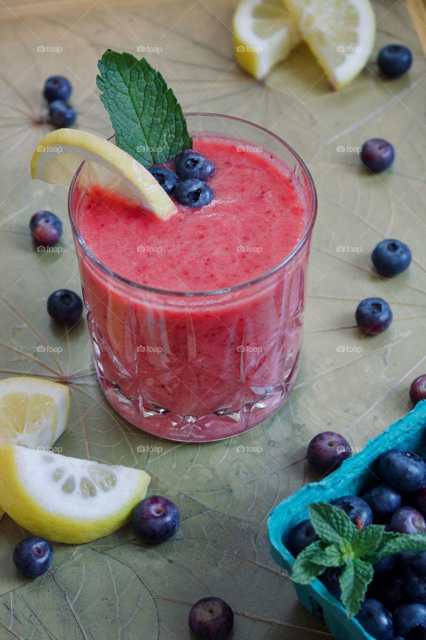 Fresh fruit smoothie 