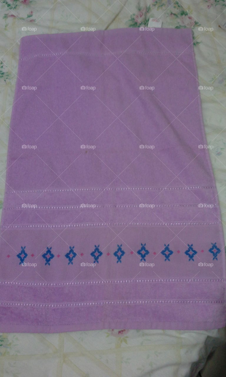 @bruna.l. t. canarin