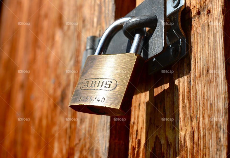 Lås. Lås
