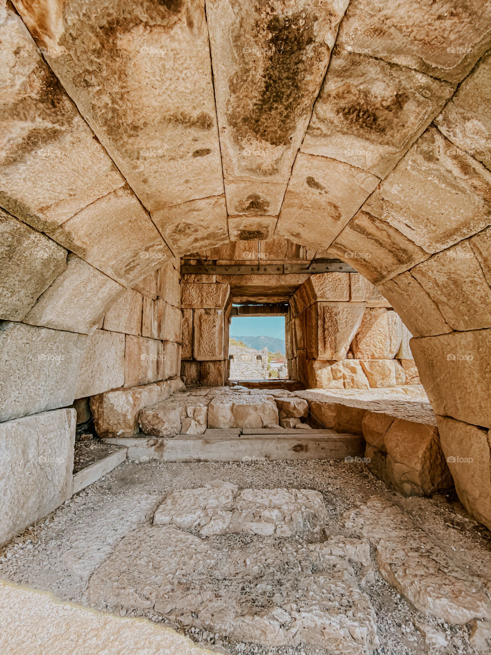 Room in amphitheater 