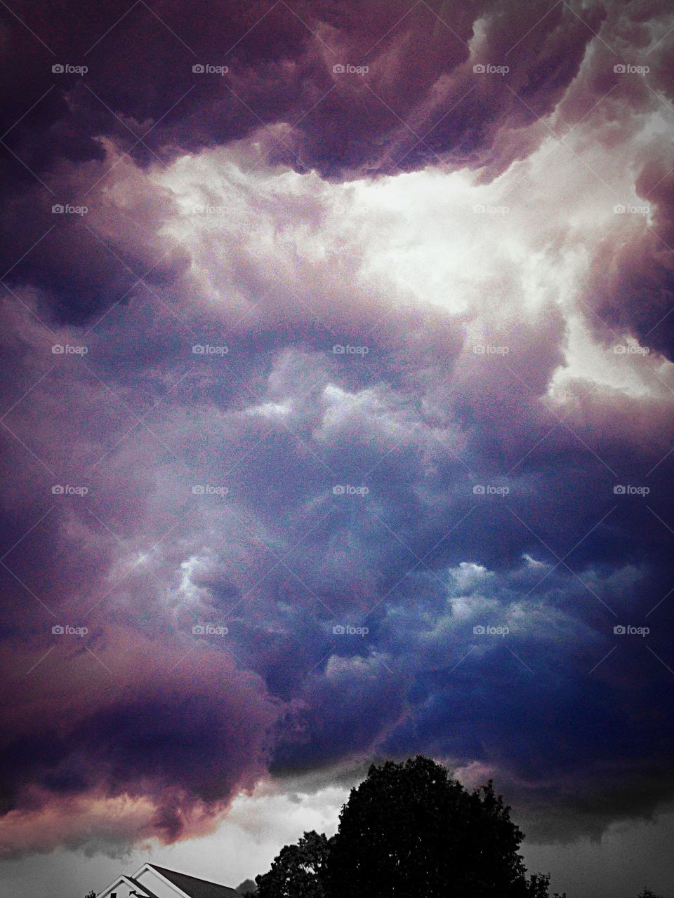 Stormy skies ☁️🌚