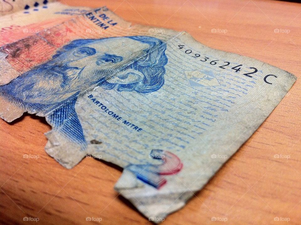 Argentine Peso: 2 pesos bill