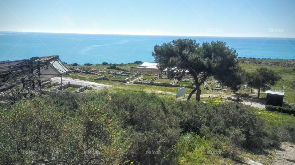 panorama mare e resti Greci