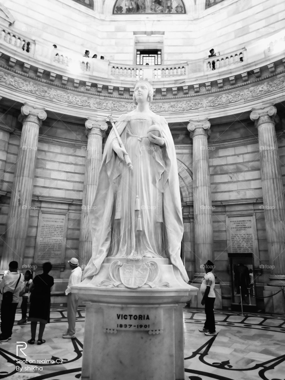 Queen Victoria statue in Victoria memorial Kolkata