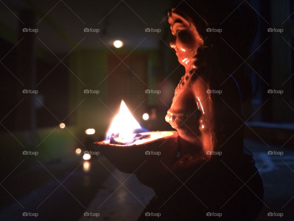 sand lamp flaming with using oil