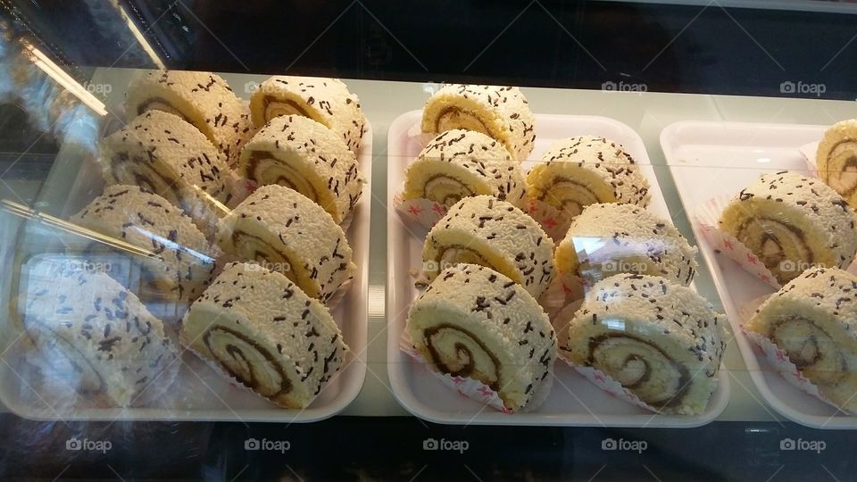 Sponge cake roll