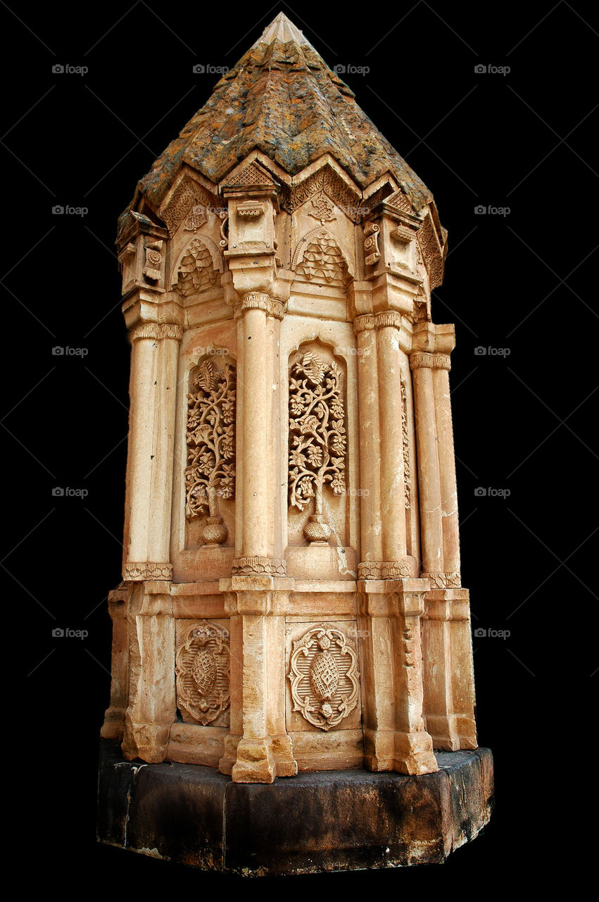 Stone Tomb of ISHAK PASHA PALACE