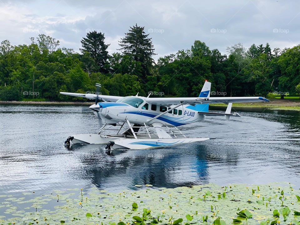 Day trip on sea plane 