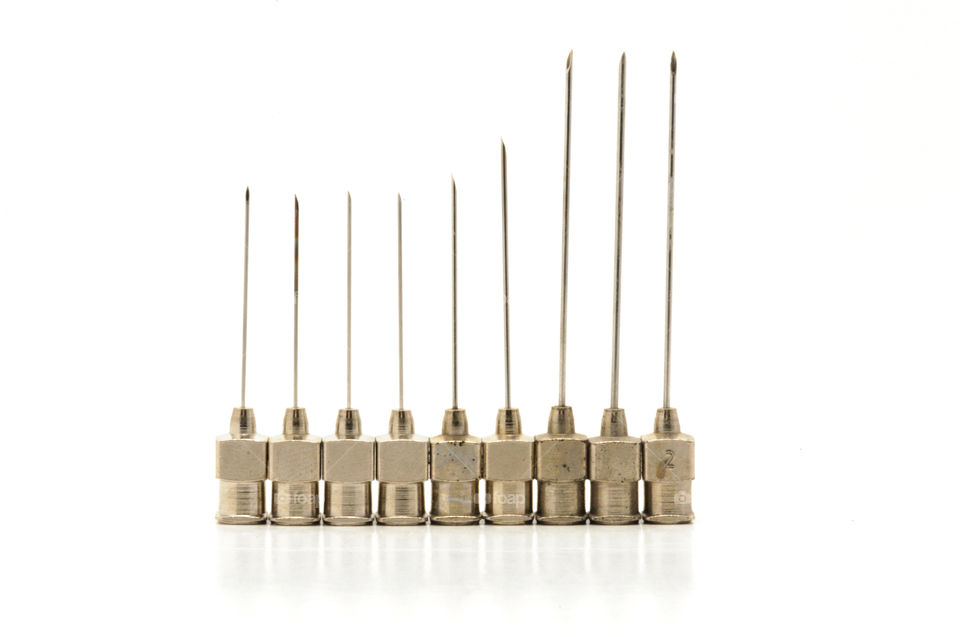 Vintage seringe needles