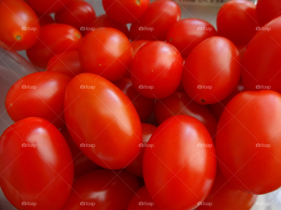 cheery tomatos in macro
