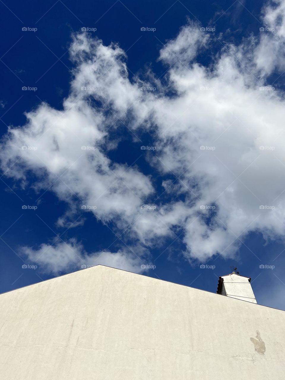 Sky and the roof